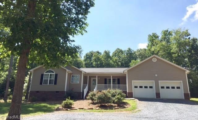 522 Skycrest Country Rd, Asheboro, NC 27205 - photo 1