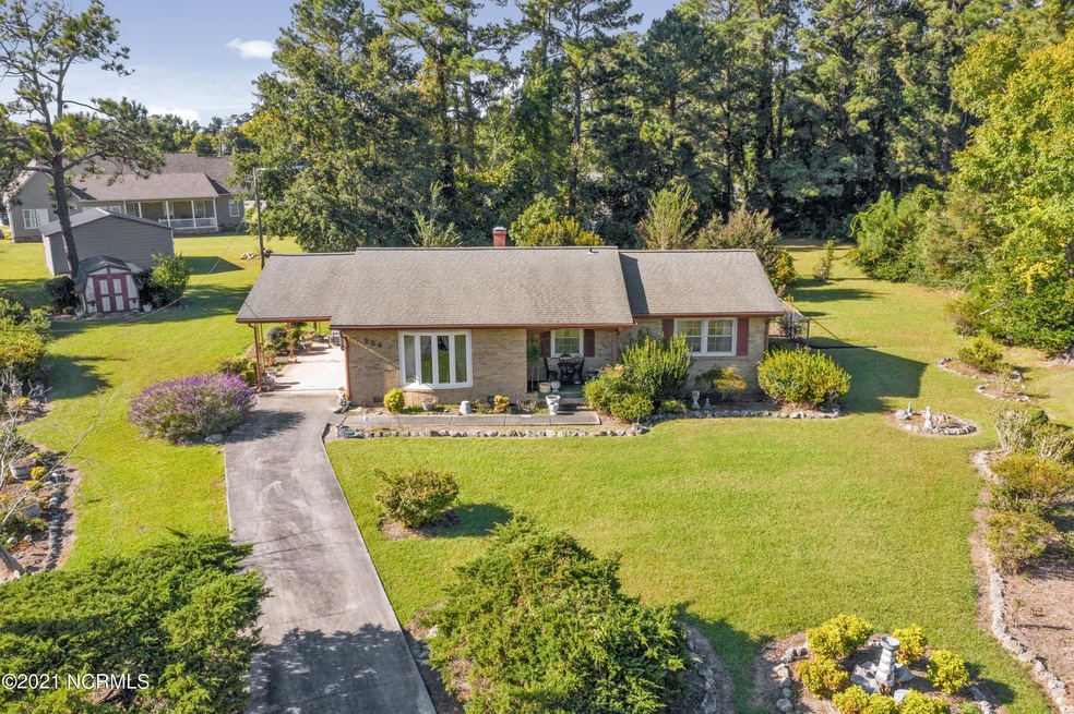 206 Hunter Ct, Jacksonville, NC 28546 - photo 1