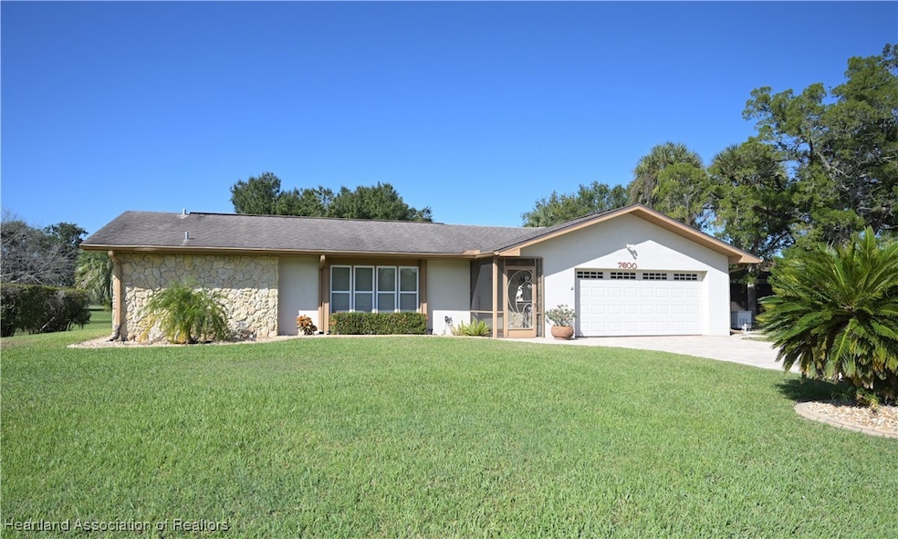 7600 Honeysuckle Dr, Sebring, FL 33876 - photo 1