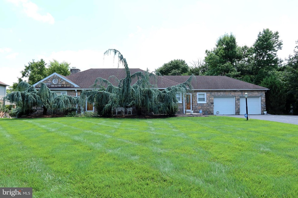 1526 Sandy Hill Rd unit 8, Plymouth Meeting, PA 19462 - photo 1