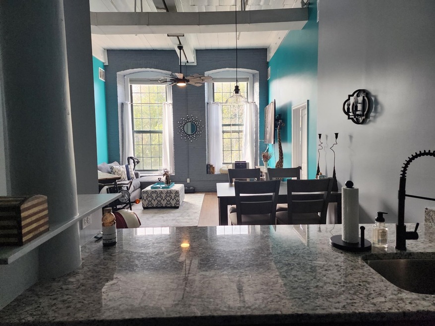 Emerson Mills unit M19, Pembroke, NH 03275 - photo 1