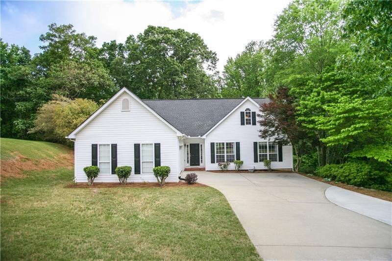 2335 Hamilton Parc Ln, Buford, GA 30519 - photo 1