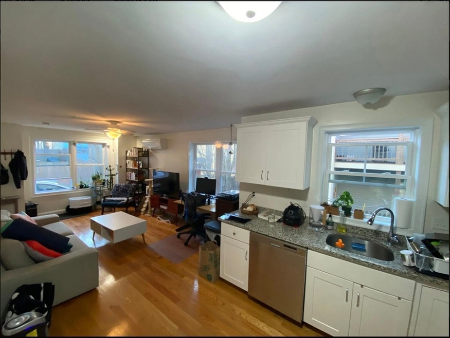24 Beacon Place unit 2, Somerville, MA 02143 - photo 1