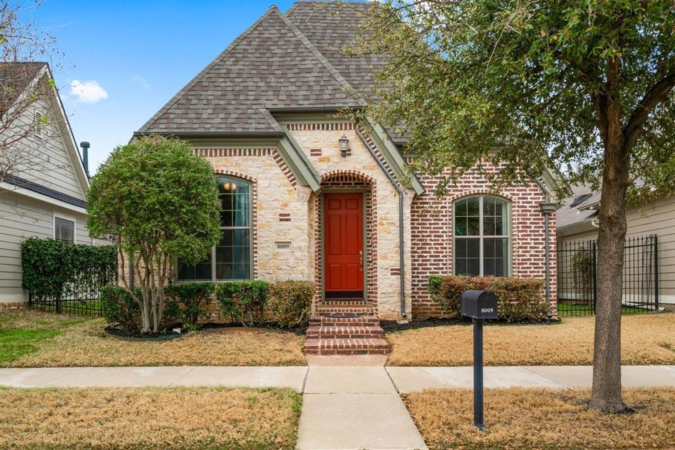 8009 Mimosa Dr, North Richland Hills, TX 76180 - photo 1