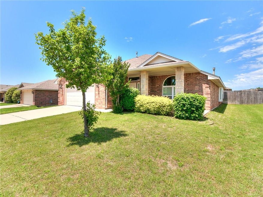 921 Accipiter St, Norman, OK 73072 - photo 1