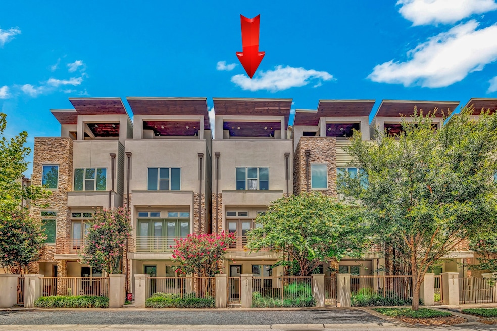 4426 Eli St, Houston, TX 77007 - photo 1