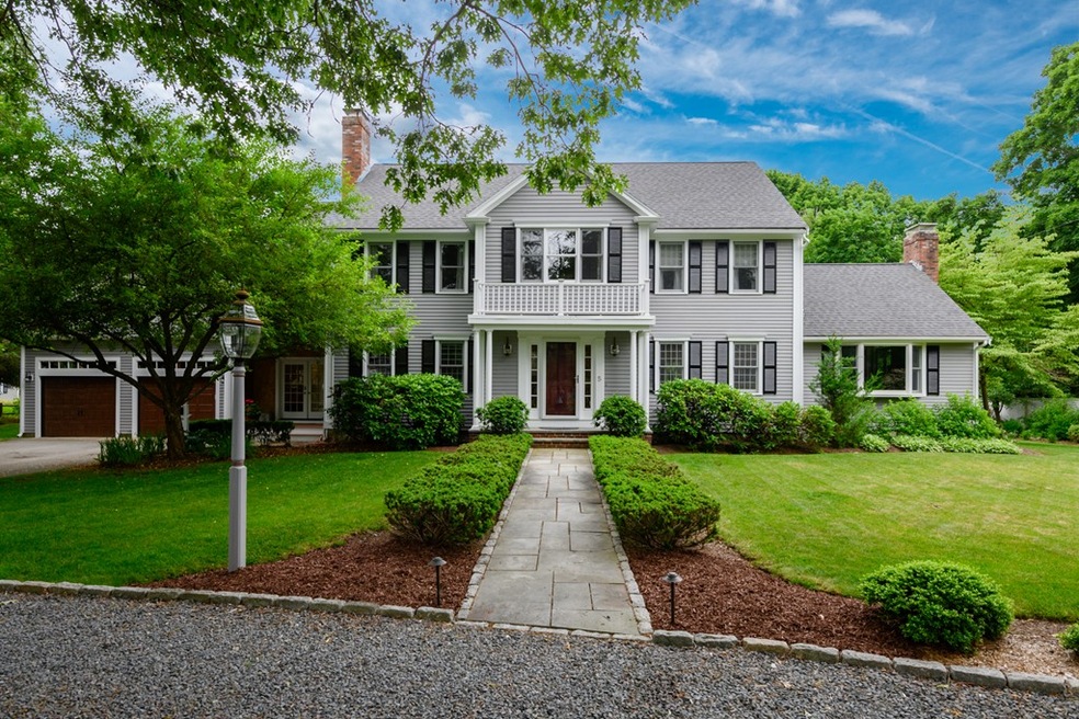 5 Crooked Meadow Ln, Hingham, MA 02043 - photo 1