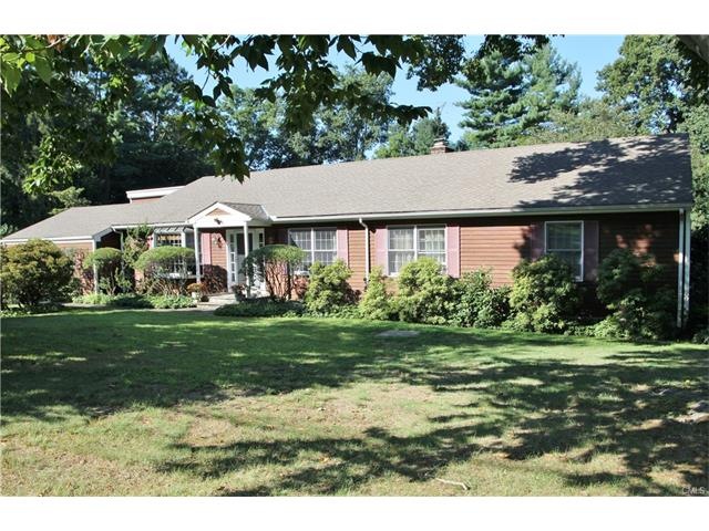 75 Thornridge Dr, Stamford, CT 06903 - photo 1