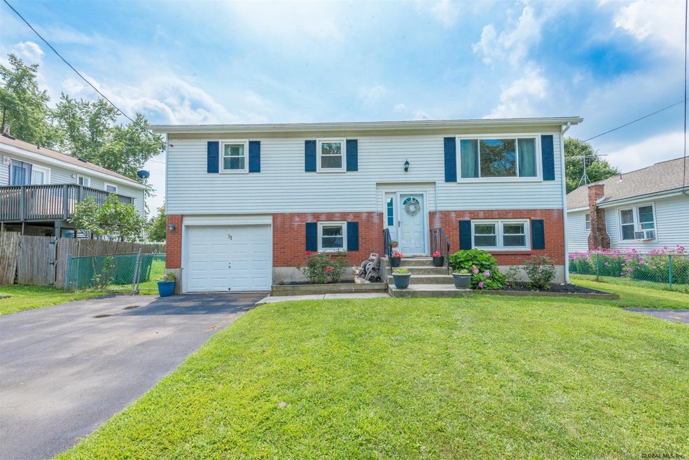 31 Michigan Ave, Rensselaer, NY 12144 - photo 1