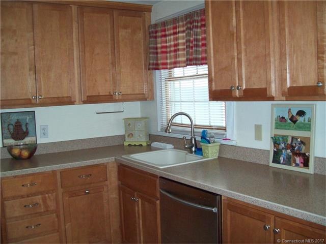 860 E Center St, Wallingford, CT 06492 - photo 1