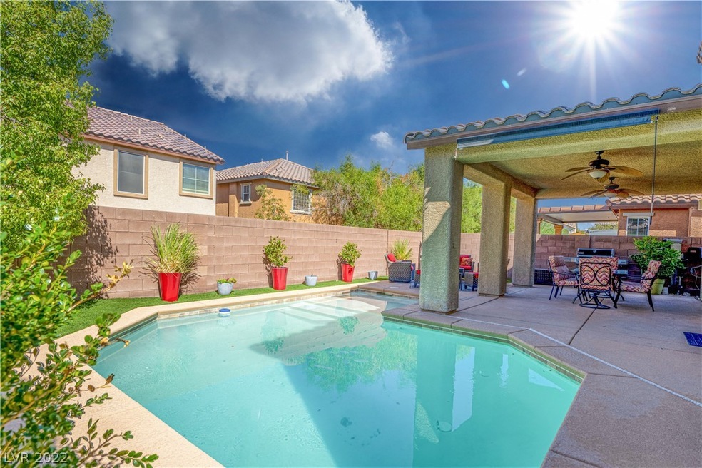 Tastefully landscaped backyard, large covered pati