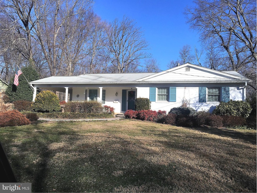 9202 Santayana Dr, Fairfax, VA 22031 - photo 1