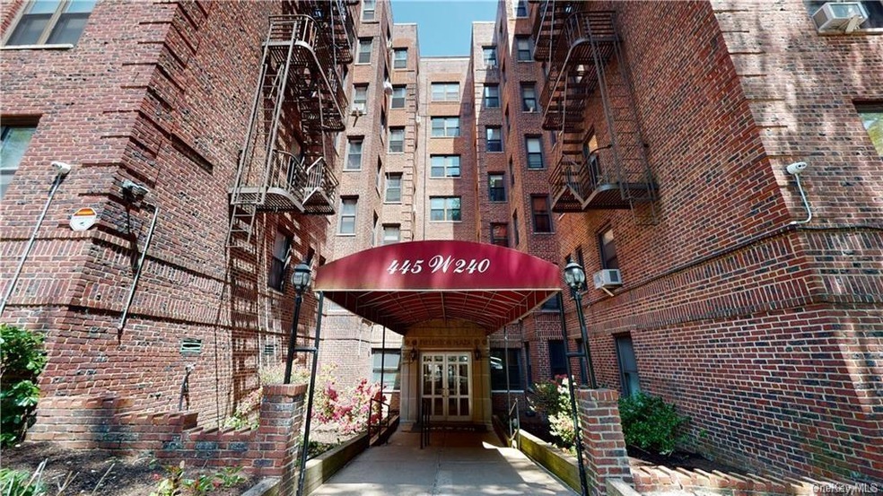 445 W 240th St unit 7K, Bronx, NY 10463 - photo 1