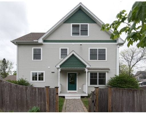 25A Hancock St unit 25A, Northampton, MA 01060 - photo 1