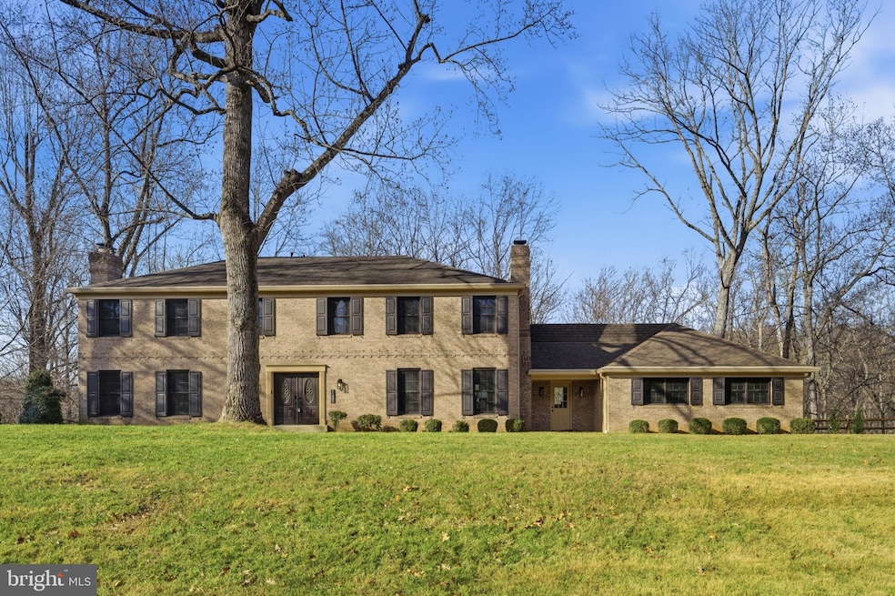 11800 Beekman Place, Potomac, MD 20854 - photo 1