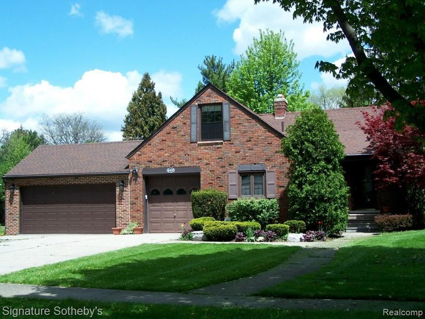 INTERESTING AND STRIKING BRICK CONSTRUCTION!