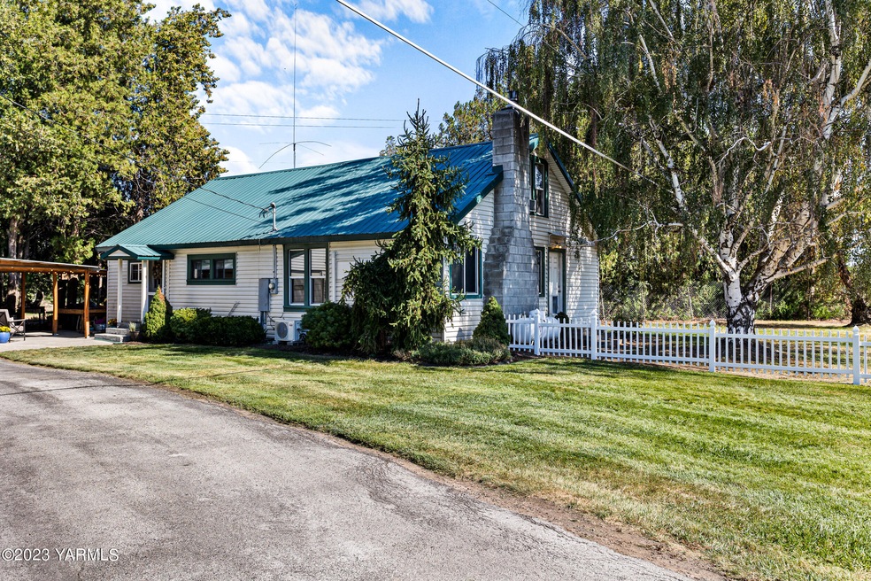 2901Mapleway_06