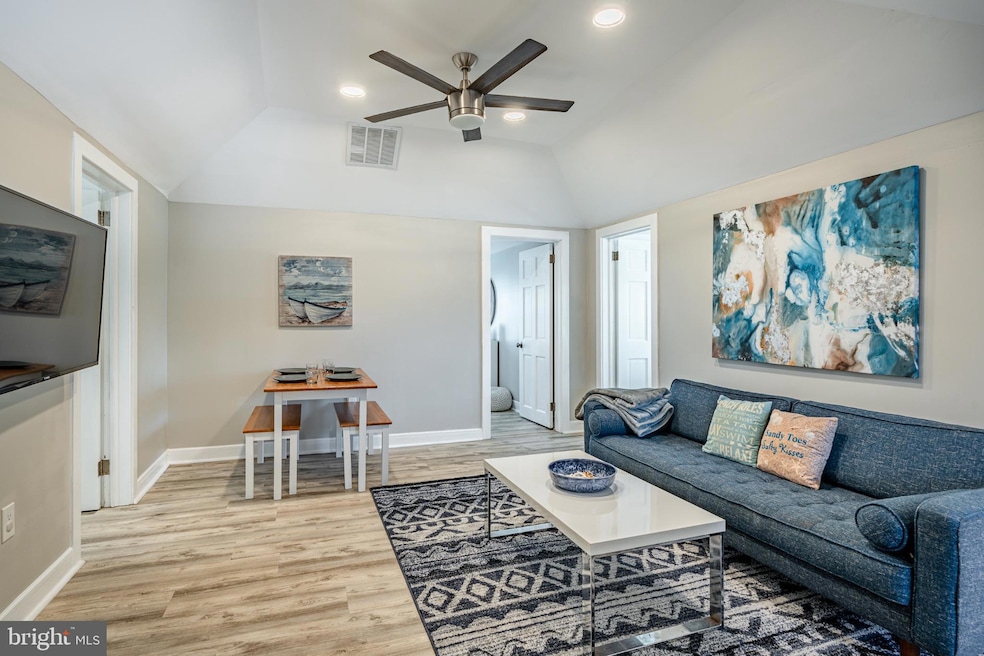 5708 Park Blvd unit 2, Wildwood, NJ 08260 - photo 1