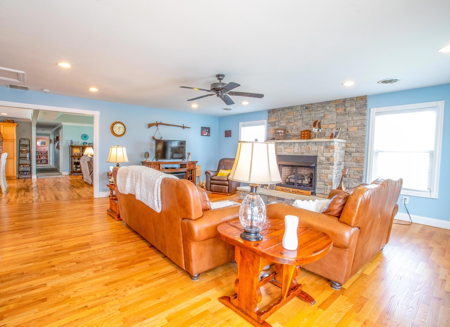 1318 Jackson Pike, Harrodsburg, KY 40330 - photo 1