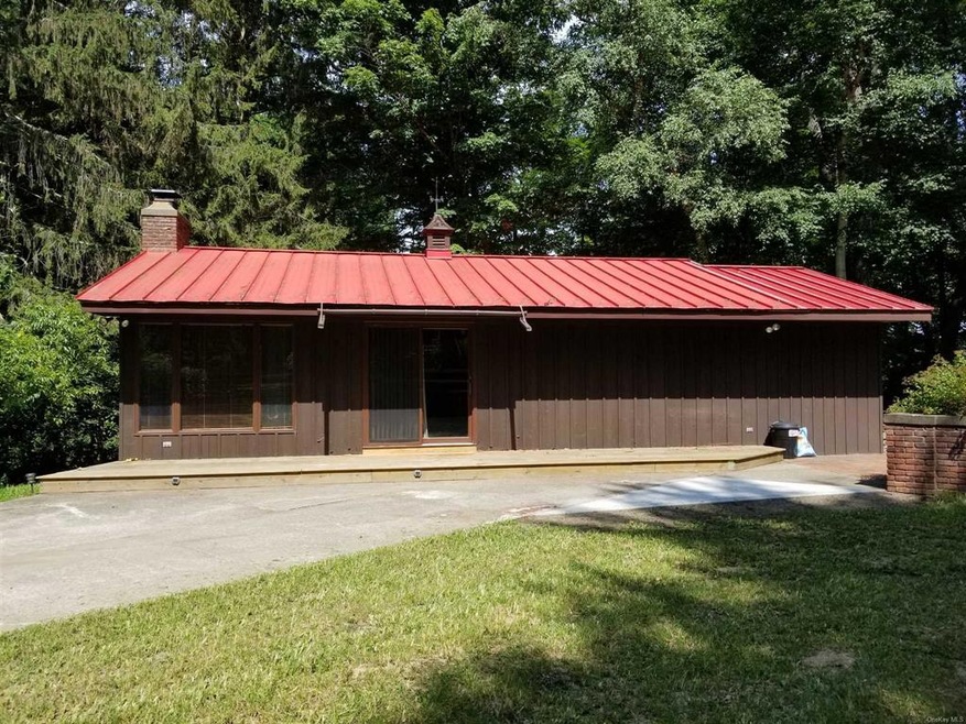 19 Maizeland Rd, Red Hook, NY 12571 - photo 1