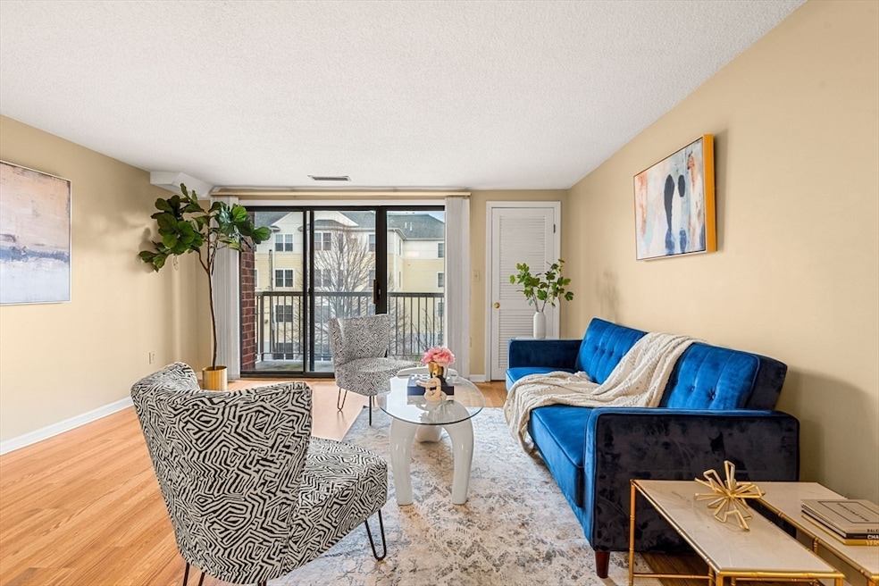 Sold $600,000 • Co-Listing Agent