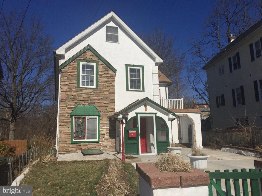 208 S 5th St, Perkasie, PA 18944 - photo 1