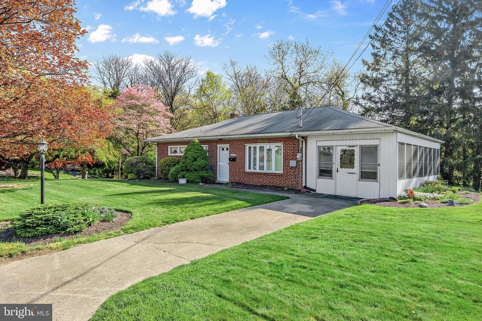 459 N 46th St, Harrisburg, PA 17111 - photo 1