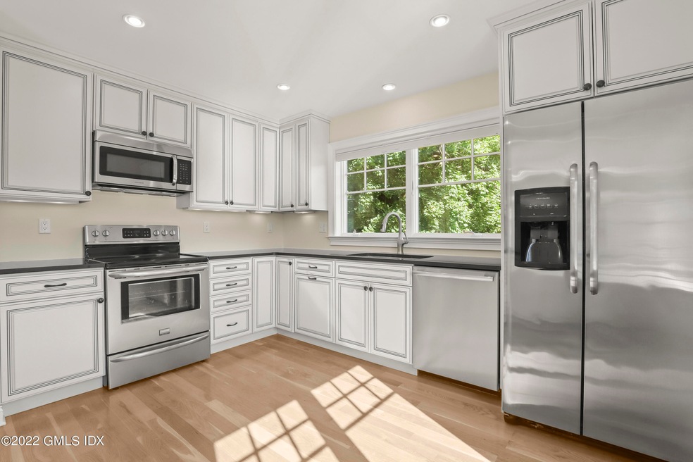 1385 E Putnam Ave, Old Greenwich, CT 06870 - photo 1