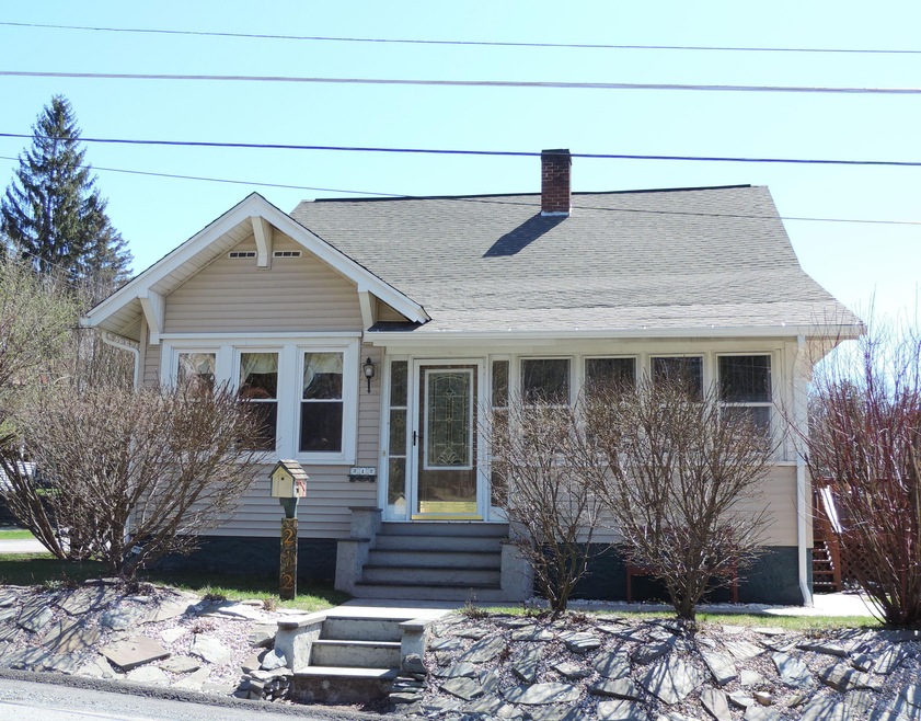 212 Ridge Ave, Hawley, PA 18428 - photo 1