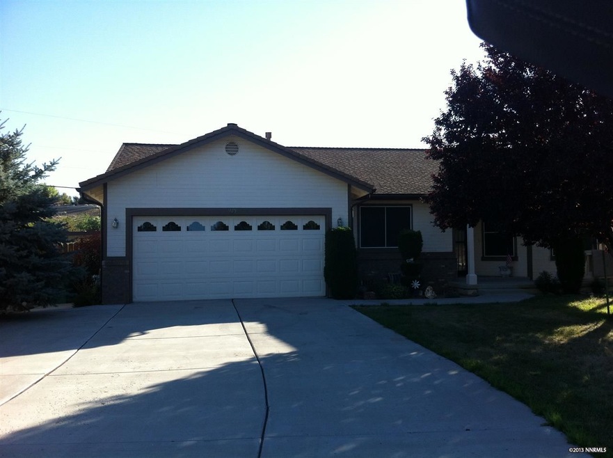 925 Bernice Ct, Sparks, NV 89436 - photo 1