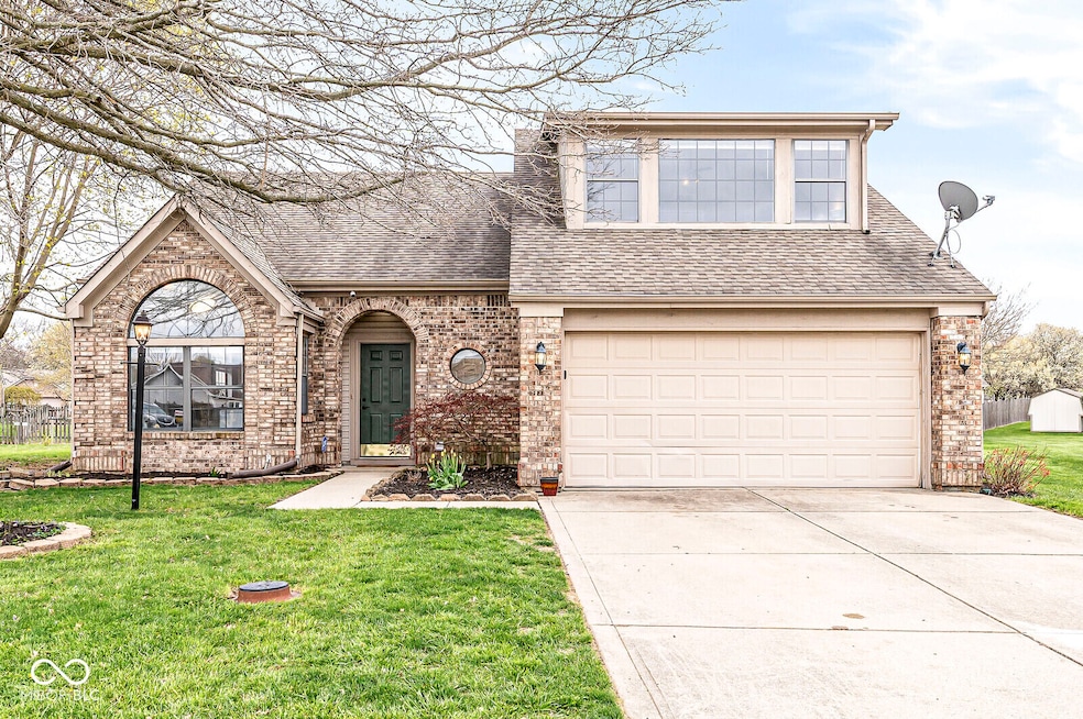 7715 High View Cir, Indianapolis, IN 46236 - photo 1