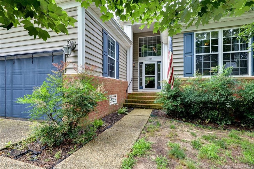 2819 Skewer Court in popular Lake Powell Forest!