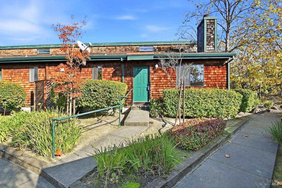 23 Pine Tree Cir, Cotati, CA 94931 - photo 1