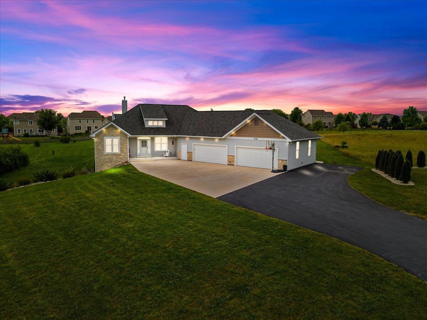 WELCOME TO MISTY RIDGE!