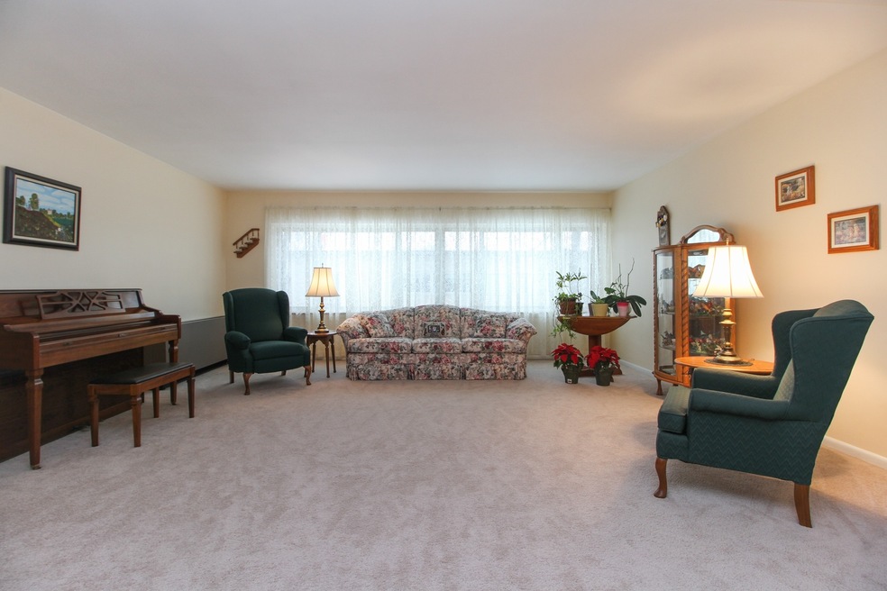 2648 Central Dr unit 2N, Flossmoor, IL 60422 - photo 1