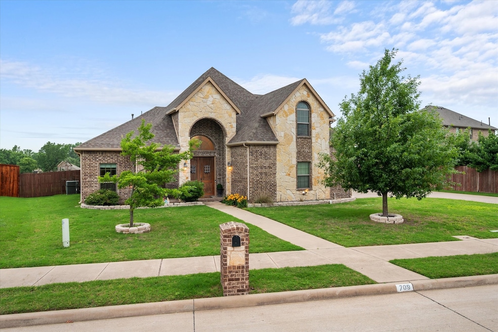 Sold • Co-Listing Agent