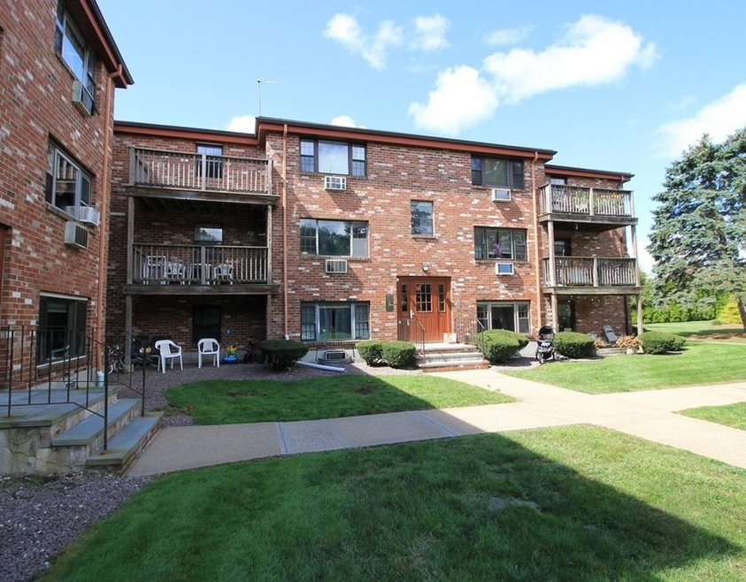 16C Mayberry Dr unit 12, Westborough, MA 01581 - photo 1