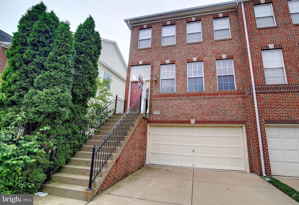 2604 Logan Wood Dr, Herndon, VA 20171 - photo 1