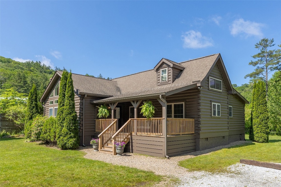 For Sale $1,250,000 • Co-Listing Agent
