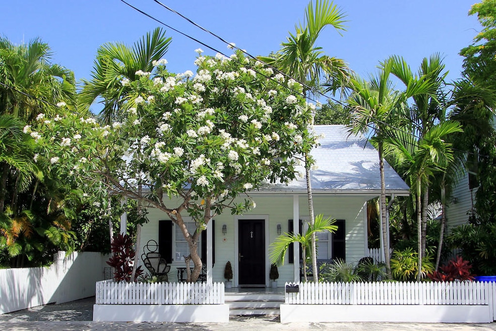 1021 Fleming