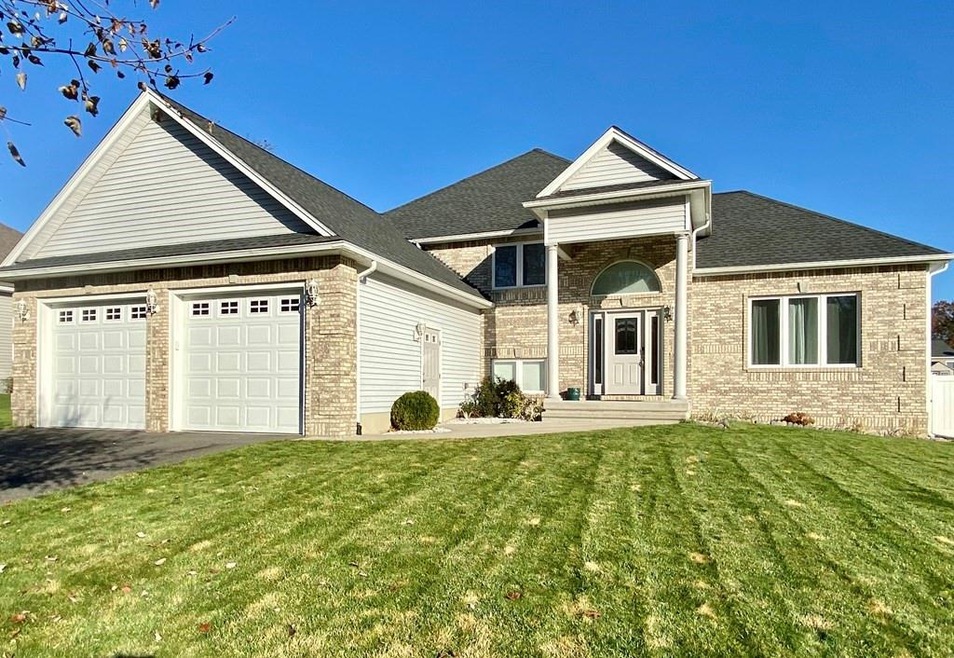 32 Focosi Ln, Ludlow, MA 01056 - photo 1