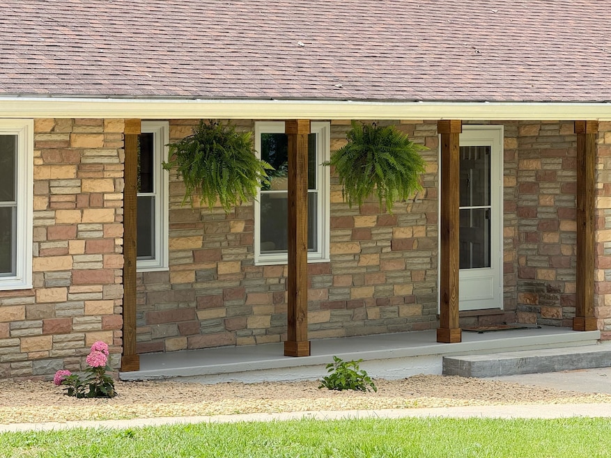 22 Hidden Hollow Ln, Staunton, VA 24401 - photo 1