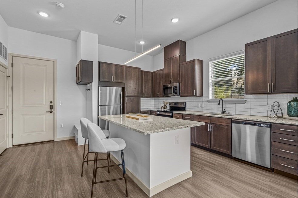 3120 E Park Row Dr unit 2201, Arlington, TX 76010 - photo 1