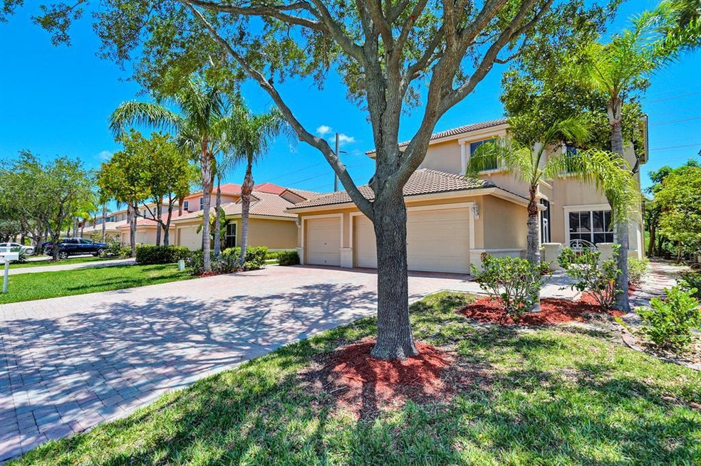 3945 Torres Cir - 24