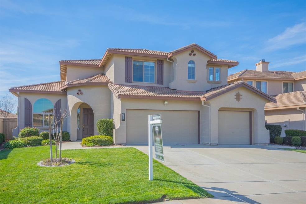 BUILDER IS: JTS HOMES    VIRTUAL TOUR!  Click onto