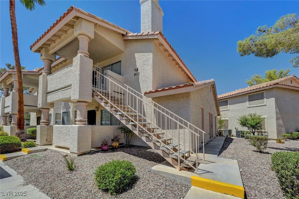 913 Falconhead Ln unit 201, Las Vegas, NV 89128 - photo 1