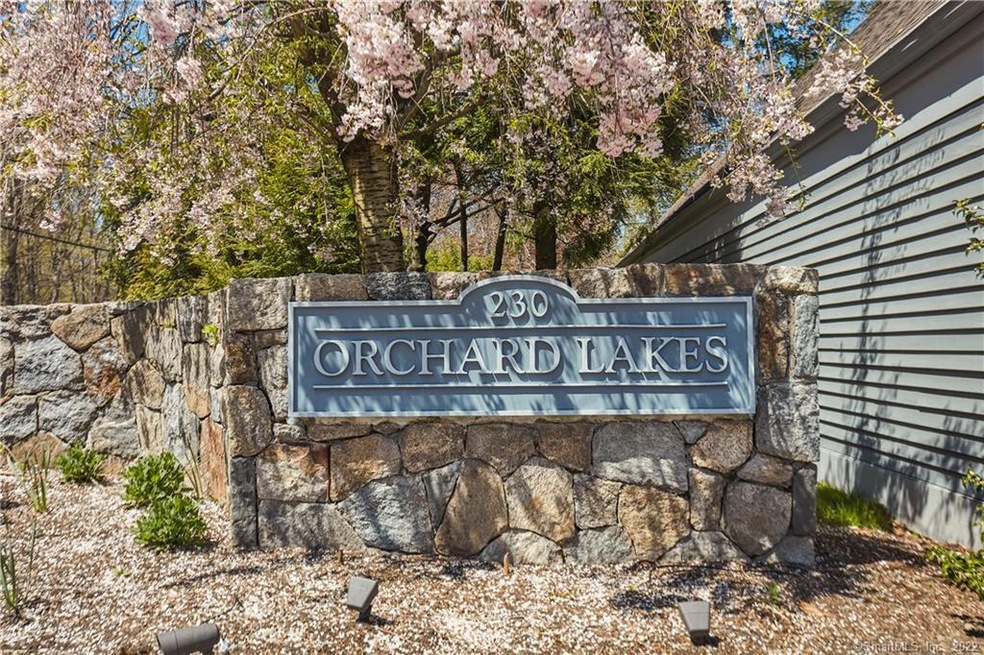 230 New Canaan Ave unit 18, Norwalk, CT 06850 - photo 1