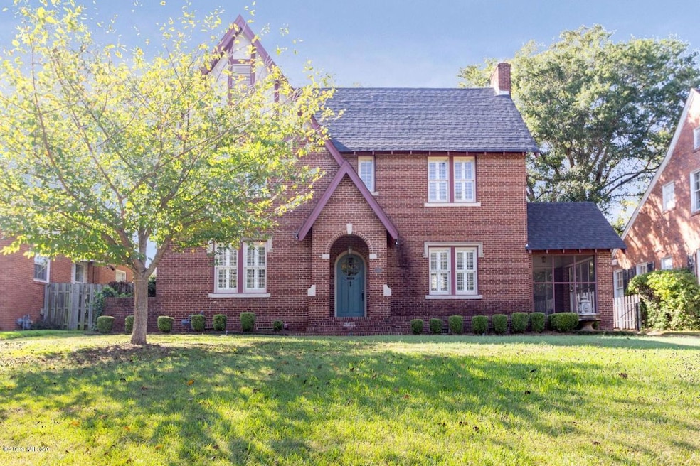235 Pio Nono Ave