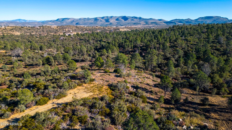 03 Blue Sky Drive -- unit C, Peeples Valley, AZ 86332 - photo 1