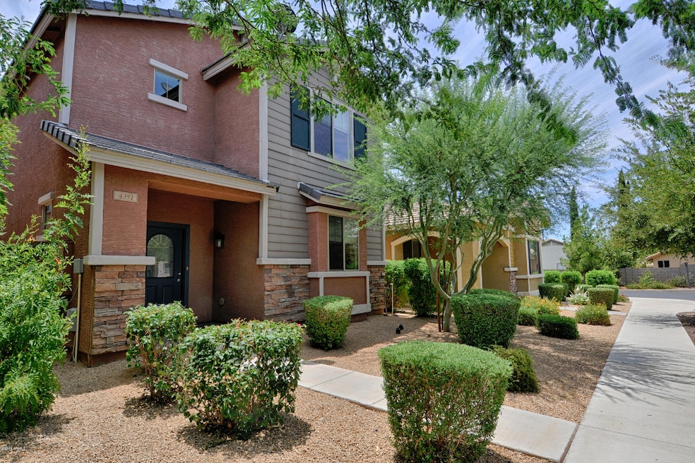 4351 E Selena Dr, Phoenix, AZ 85050 - photo 1